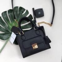 ราคา กระเป๋าถือสะพายจากแบรนด์ Parfois (94970112)