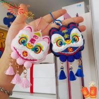ราคา SAUTE สิงโตเต้นรําพู่จี้,สไตล์จีนปีม้าสิงโตพวงกุญแจเต้นรํา,น่ารักปลุกสิงโตการ์ตูนโชคดีปีใหม่ราศีตุ๊กตาตุ๊กตาเด็กของขวัญ (45303333393)