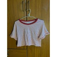 ราคา เสื้อมือสอง!!! เสื้อครอป pull&bear สีขาวแดงทางลาย ไซส์ S (eur) (28673932032)