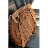 ราคา กระเป๋า MCM รุ่น 3 สาย size M (9611836554)