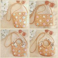 ราคา กระเป๋าสานผักตบชวาสายยาวคอสบอดี้ติกตกแต่งตามรูปภาพ พร้อมส่งจาก กทม. (23383105635)