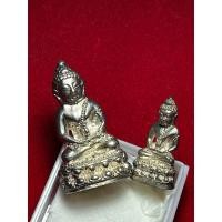 ราคา พระกริ่ง-พระชัยวัฒน์ ปวโร เนื้อเงิน ปี ๒๕๔๐ (29880183170)