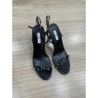 ราคา LYN รองเท้า LYN แท้ (18555132399)