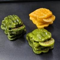 ราคา กบสามขาคาบเหรียญมงคล แกะจากหยกจีน (4700357630)