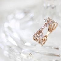 ราคา Gems Heritage แหวนเพชรแถวเพชรแท้ทรงไขว้ประดับเพชรทรงหยดน้ำเรียบเก๋ไม่เหมือนใคร (RPG485) เรือนทองคำแท้ 18K พิงค์โกลด์ (19923891903)