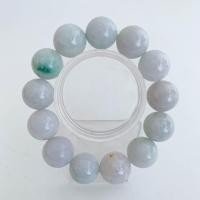 ราคา สร้อยข้อมือหยกประคำ สีขาวแต้มเขียวอ่อน หยกแท้จากพม่า ขนาดเม็ดประคำ 17 มม จำนวน 13 เม็ด มม ลายหยกเกิ (29175121505)