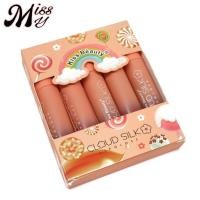 ราคา Kiss Beauty Colors Silk Matte LipGloss Set ลิควิดลิปสติกแมทต์ สีสันสดใส แนบเนียนไปกับริมฝีปาก (5แท่ง) (25463799877)