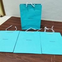 ราคา ถุงกระดาษ Tiffany&Co. ถุงทิฟฟานี่แอนด์โค แท้ พร้อมส่ง (5472963510)