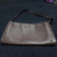 ราคา กระเป๋าlv pochette epi ลายไม้ สีน้ำตาล (10751849882)