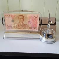 ราคา Music Box กล่องดนตรีเพลงพระราชนิพนธ์ กรอบใส่ธนบัตรตั้งโชว์ ธนบัตรที่ระลึก รัชกาลที่ ๙ (18574343366)