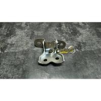 ราคา บานพับประตูหน้า / หลัง Toyota Soluna ( Toyota แท้ศูนย์ 100% ) (27826138238)