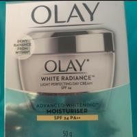 ราคา แท้OLAY White Radiance Light Perfecting Day Cream SPF 24 (7813651083)