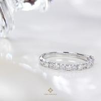 ราคา Gems Heritage : แหวนเพชรแถว เพชรครึ่งวง เพชรแท้น้ำ98 ทองคำขาว18k (rwg484) พร้อมใบรับประกัน (19126546216)