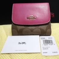 ราคา กระเป๋าตัง 3 พับ coach สีชมพู ของใหม่✨ (2377034312)