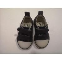 ราคา รองเท้า​ polo​ ผ้าใบ​ สำหรับ​เด็ก​ ราคา​ 200​ บาท (3579206064)
