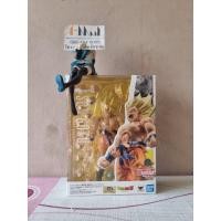 ราคา Bandai S.H.Figuarts Super Saiyan Son Goku Legendary Super Saiyan Action Figure ล็อตญี่ปุ่น (25810667833)