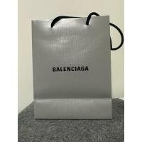 ราคา ถุงกระดาษ Balenciaga สีเทา (24412072001)