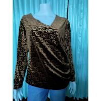 ราคา เสื้อแฟชั่น เหมาะสำหรับสาวอวบ ผ้ากำมะหยี่ สีน้ำตาล อกไขว้ แขนยาว (18755664651)