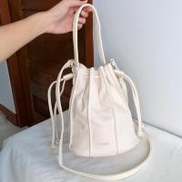 ราคา DIBLANC BUCKET BAG_IVORY มือสองแบรนด์เกาหลีแท้ (24283117052)