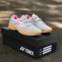 ราคา รองเท้าแบดมินตันเด็กสีเทาสีชมพู (46002219564)