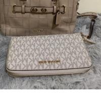 ราคา กระเป๋าสตางค์ใบยาว michael kors (19389677433)