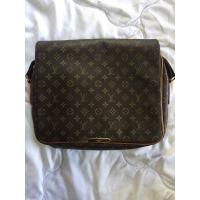 ราคา Lv hologram messengerมือสอง #lvมือสอง (5077349397)