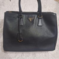 ราคา Prada Saffiano ของแท้มือสอง (25494939158)