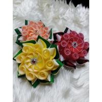 ราคา เหรียญโปรยทาน "ดอกเนตรกาญจนา" ดอกไม้โปรยทาน คละสี ( ตัวเปล่า 10 ชิ้น ) (27666933686)