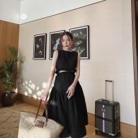 ราคา ชุดเซ็ต เสื้อ-กระโปรง แบรนด์ FLAT2112 แท้ (15395527635)