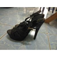 ราคา รองเท้าส้นสูงYSLมือสอง (9141220634)