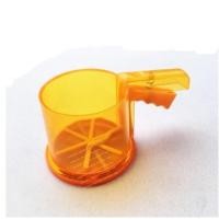 ราคา ที่ร่อนแป้งมือบีบ(แบบพลาสติก) ที่ร่อนแป้งพลาสติก ตะแกรงร่อนแป้ง แบบมือบีบ อย่างดี (14910776100)