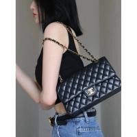 ราคา ชาแนลคลาสสิกคาเวียร์ขนาดเล็กขนาด/กลางคลาสสิกพนังกระเป๋าโซ่กระเป๋าไหล่ ผู้สื่อสาร กระเป๋าคาเวียร์ หนังวัว (49604376373)