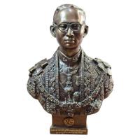 ราคา พระบรมรูปจำลอง รัชกาลที่9 แบบครึ่งองค์ ขนาดองค์กว้าง8นิ้ว /สูง11นิ้ว (25236857984)