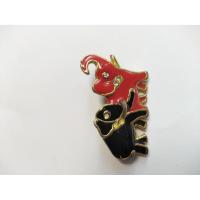 ราคา เข็มกลัดรูปช้างคู่สีแดง ดำ (2020210335)