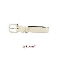 ราคา - เข็มขัดหนังวัวแท้ลาย Saffiano สีครีม พร้อมหัวเข็มขัด #7L0133 (27015060443)