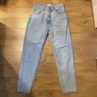 ราคา กางเกง ZARA เอวสูงทรงบอย เอว28 (4847328343)