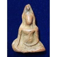 ราคา พระนางพญาพิมพ์2ภพ หน้าพิมพ์เข่าโค้ง หลังสังฆาฏิ พระกรุเนื้อดินแกร่ง กรุวัดนางพญา จังหวัดพิษณุโลก (15169192893)