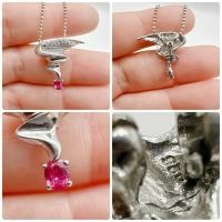 ราคา สร้อยคอเงินอิตาลี จี้และเข็มกลัดในตัวเงินแท้ พลอยแท้ 0.15กะรัต ยาว 16.5 นิ้ว (42959001696)