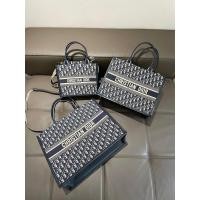 ราคา กระเป๋า Tote Dior สไตล์คลาสสิก สำหรับผู้หญิง ใช้ถือหรือสะพายข้าง (52104087567)