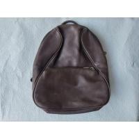 ราคา กระเป๋าหนังมือสอง esprit (ยังไม่ได้ทำความสะอาด มีคราบบ้าง) ขนาดตามรูป ซิปใช้ได้ปกติ (47354227212)