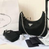 ราคา New : Prada Re-edition Black (3415561418)