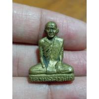 ราคา รูปเหมือนปั๊มหลวงพ่อสวาสดิ์ รุ่นแรก วัดห้วยร่วม จ.นครสวรรค์ ปี 2507 เก่าเก็บ สภาพดี ของพร้อมส่งครับ (27733039374)