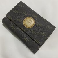 ราคา กระเป๋าสตางค์ Howแท้ มือสองสภาพสวย (18605536571)