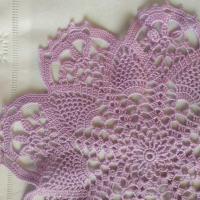 ราคา ดอยลี่ 10 นิ้ว สีม่วงหวาน/ ที่รองพาน/ ที่รองจาน/ งานถักโครเชต์ (3320051995)