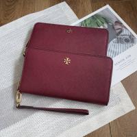 ราคา ✨พร้อมส่ง สด-ผ่อน✨ Tory Burch Emerson Wristlet Zip Continental Wallet Clutch (11527334028)