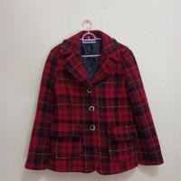 ราคา โค้ทผ้าวูลลายสก๊อตสีแดง สวยใหม่มาก ✔ส่งฟรี ลทบ ✔ (2300334708)