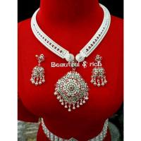 ราคา สร้อยคอชุดไทยพร้อมต่างหู สีเงินขาวสร้อยกระบะ เครื่องประดับชุดไทย (21652413211)