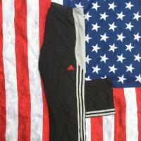 ราคา กางเกง Adidas ผ้าร่ม มือสอง สีดำ แถบเทา กางเกงวอร์มราคาถูก สำหรับผู้ชาย และผู้หญิง (Second-hand Adidas Trousers) (3851945076)
