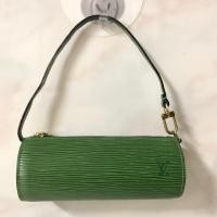 ราคา กระเป๋าลูก LV Papilon epi สีเขียว ของแท้ (6744767673)