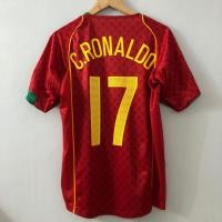 ราคา เสื้อทีมชาติโปรตุเกสเหย้าแบบ retro ปี 2004 ออกแบบโดย C Ronaldo (52953783553)